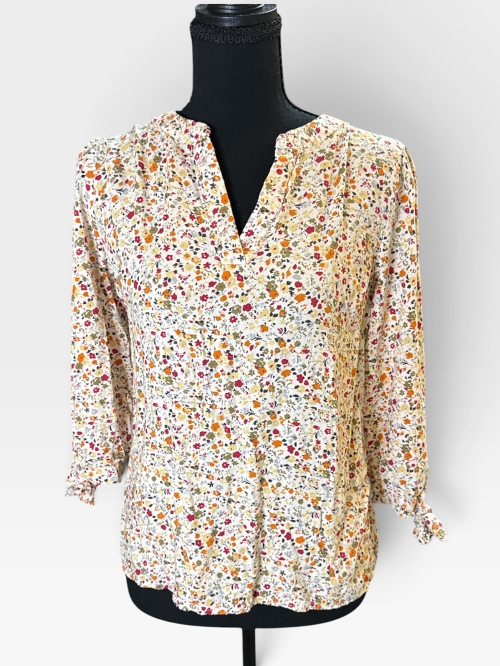 Cynthia Rowley Cream Floral V-Neck Tie-Sleeve Blouse